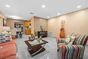 6707 NW 71st St, Tamarac, FL 33321 - Photo 6