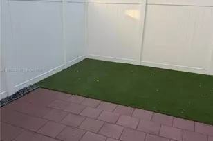 10320 W 33rd Ln, Hialeah, FL 33018 - Photo 26