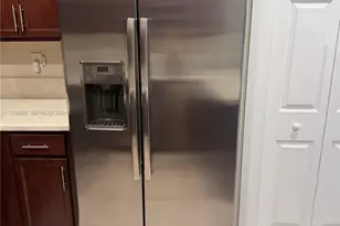 10320 W 33rd Ln, Hialeah, FL 33018 - Photo 8