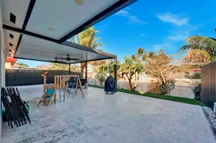 19901 NW 77th Ct, Hialeah, FL 33015 - Photo 44