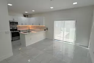 11128 W 32nd Ln, Hialeah, FL 33018 - Photo 6