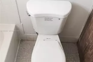 9375 Fontainebleau Blvd, Miami, FL 33172 - Photo 12