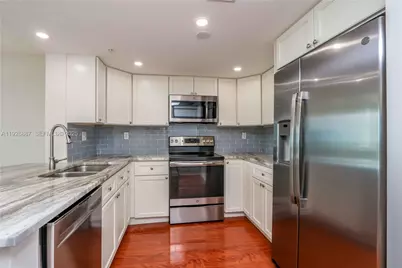 3000 Coral Way #521, Miami, FL 33145 - Photo 6