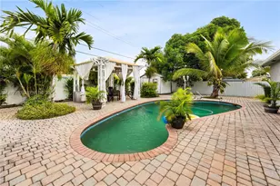 401 NW 183rd St, Miami Gardens, FL 33169 - Photo 22