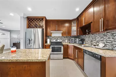 401 NW 183rd St, Miami Gardens, FL 33169 - Photo 14