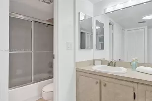 100 Bayview Dr, Sunny Isles Beach, FL 33160 - Photo 30