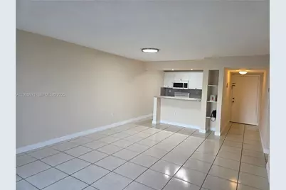 4400 W 16th Ave #630, Hialeah, FL 33012 - Photo 8