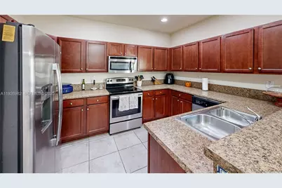 3218 SE 5th Ct, Homestead, FL 33033 - Photo 18