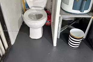 203 NE 86th St, El Portal, FL 33138 - Photo 18