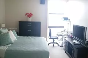 3675 N Country Club Dr, Aventura, FL 33180 - Photo 4