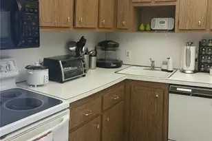 3675 N Country Club Dr, Aventura, FL 33180 - Photo 6