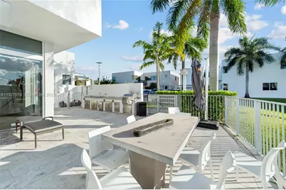 7455 NW 103rd Pl, Doral, FL 33178 - Photo 56