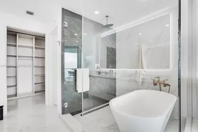 700 NE 24th St #2702, Miami, FL 33137 - Photo 18