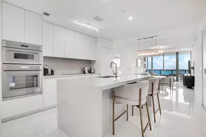 700 NE 24th St #2702, Miami, FL 33137 - Photo 10