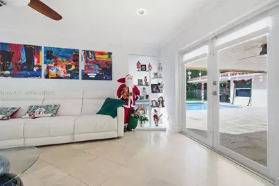 713 Diplomat Pkwy, Hallandale Beach, FL 33009 - Photo 18