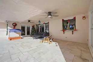 713 Diplomat Pkwy, Hallandale Beach, FL 33009 - Photo 40