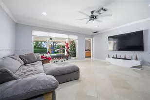 713 Diplomat Pkwy, Hallandale Beach, FL 33009 - Photo 24