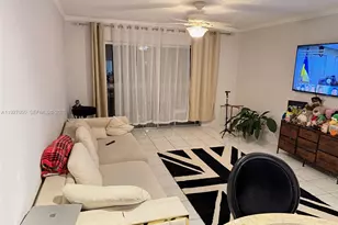 219 NE 14th Ave, Hallandale Beach, FL 33009 - Photo 4