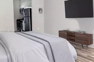 8000 NE Bayshore Ct, Miami, FL 33138 - Photo 4