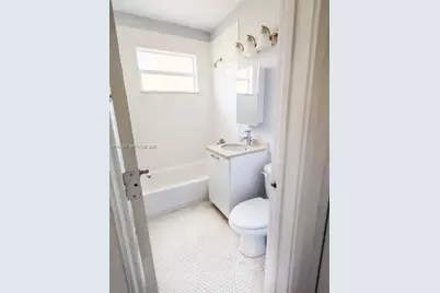 8000 NE Bayshore Ct #109, Miami, FL 33138 - Photo 10