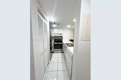 540 Brickell Key Dr #214, Miami, FL 33131 - Photo 18