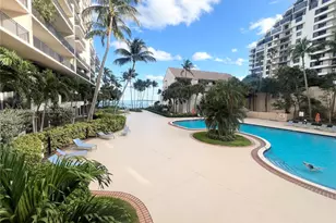 540 Brickell Key Dr, Miami, FL 33131 - Photo 46