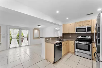 5511 SW 36th Ct, Davie, FL 33314 - Photo 8