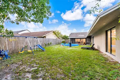 10380 SW 49th Pl, Cooper City, FL 33328 - Photo 36
