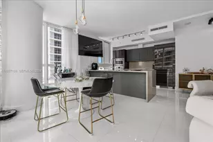 1080 Brickell Ave, Miami, FL 33131 - Photo 12