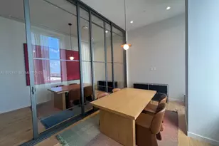 11 NE 6th St, Miami, FL 33132 - Photo 6