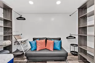 7831 Hope St, Hollywood, FL 33024 - Photo 6