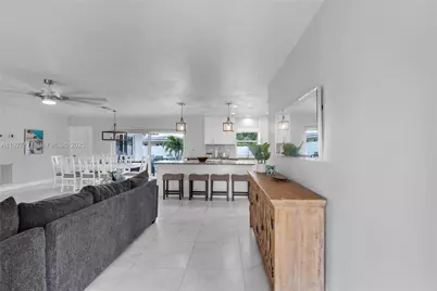 251 SE 8th St #., Pompano Beach, FL 33060 - Photo 2