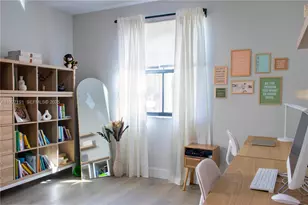 8800 NW 98th Ct, Doral, FL 33178 - Photo 26