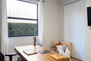 8800 NW 98th Ct, Doral, FL 33178 - Photo 18