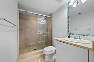 19900 E Country Club Dr, Aventura, FL 33180 - Photo 24