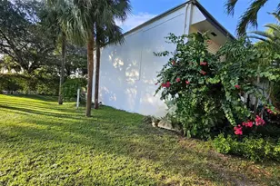 2750 N 34th Ave, Hollywood, FL 33021 - Photo 36