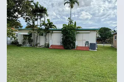 6341 Tamiami Canal Rd, Miami, FL 33126 - Photo 10