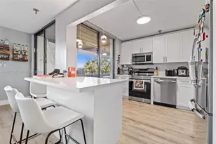 661 NE 195th St, Miami, FL 33179 - Photo 6