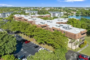 661 NE 195th St, Miami, FL 33179 - Photo 34