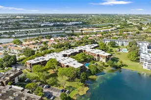 661 NE 195th St, Miami, FL 33179 - Photo 30