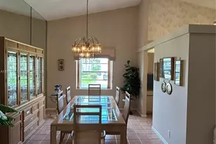 5275 Tiffany Anne Cir, West Palm Beach, FL 33417 - Photo 4