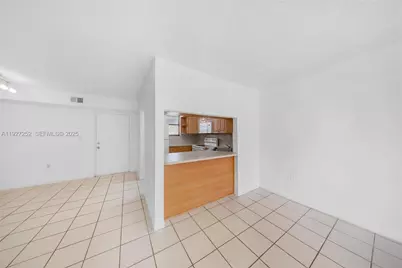 5765 W 25th Ct #411, Hialeah, FL 33016 - Photo 18