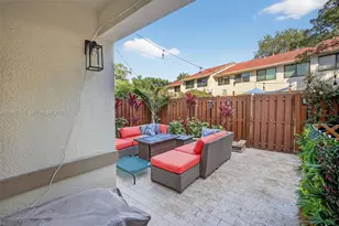 237 City View Dr, Fort Lauderdale, FL 33311 - Photo 28