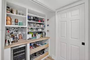 237 City View Dr, Fort Lauderdale, FL 33311 - Photo 24