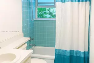 610 NE 12th Ave, Hallandale Beach, FL 33009 - Photo 18