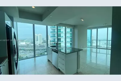 888 Biscayne Blvd #2412, Miami, FL 33132 - Photo 16