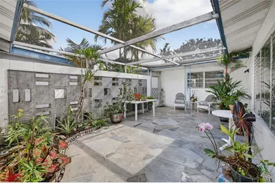 131 SW 58th Ave, Plantation, FL 33317 - Photo 6