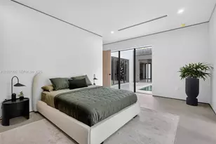 1008 NE 114th St, Biscayne Park, FL 33161 - Photo 22