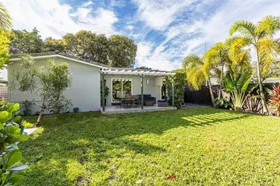 475 NW 42nd St, Miami, FL 33127 - Photo 24