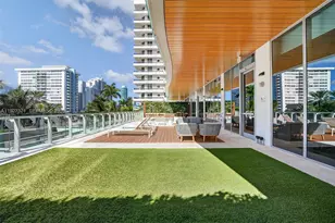5775 Collins Ave, Miami Beach, FL 33140 - Photo 24